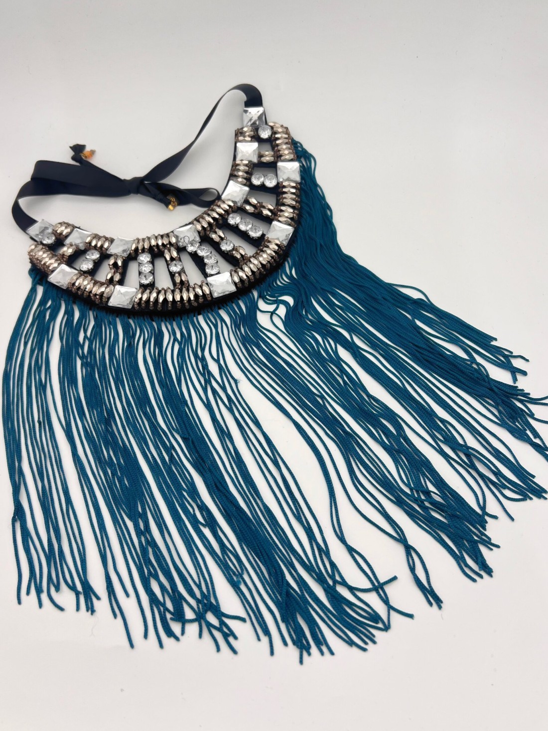 Collana colletto con frange