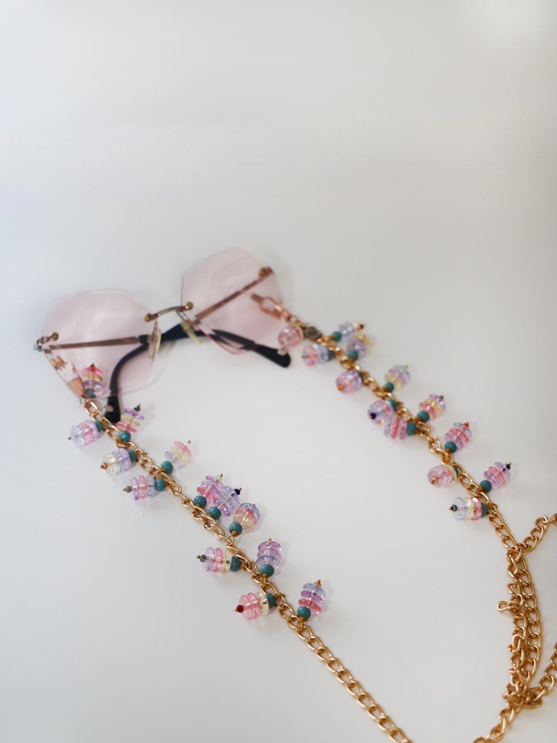 Catenella porta Occhiali a Catena Oro con perline Rosa e Perline Turchesi