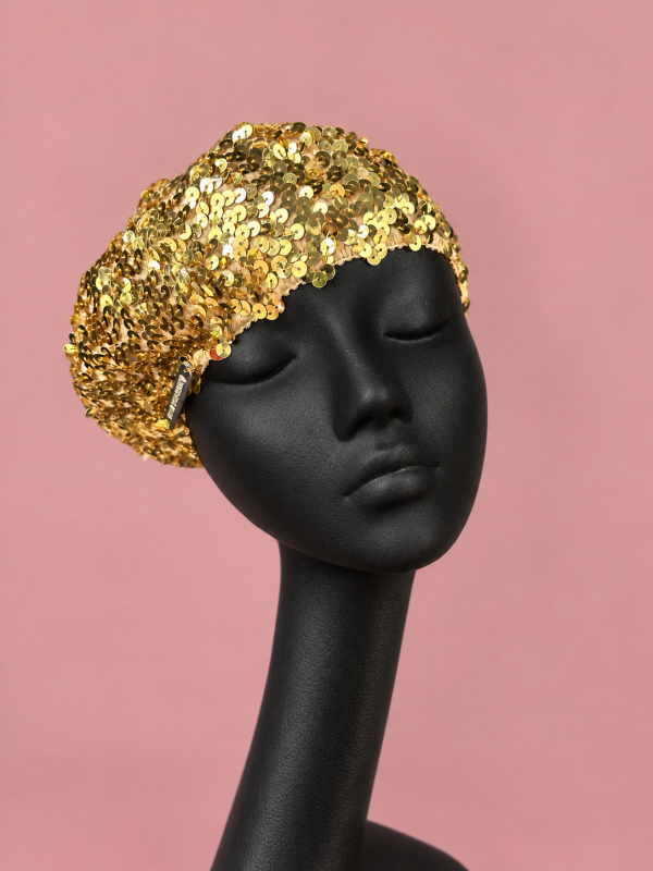 Cappello dorato in paillettes